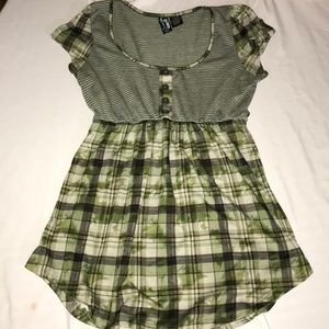 Weavers Top! Adorable!